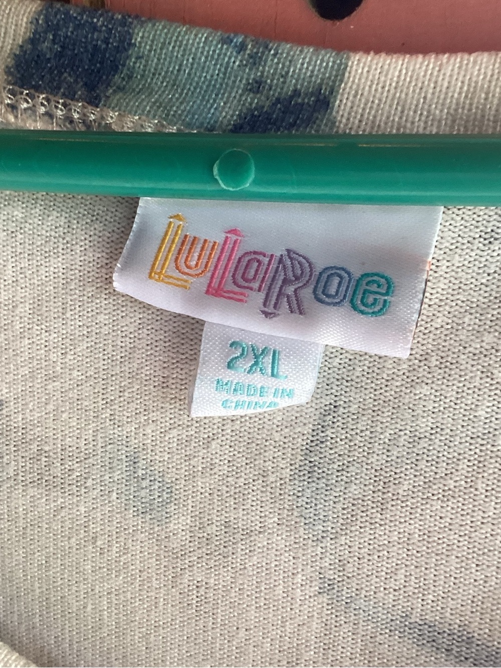 LuLaRoe Elizabeth Shirt in Floral - 2XL - Picture 3 of 6